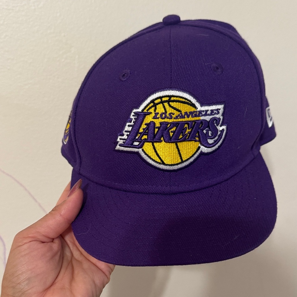Youth LA LAKERS Purple Baseball Cap